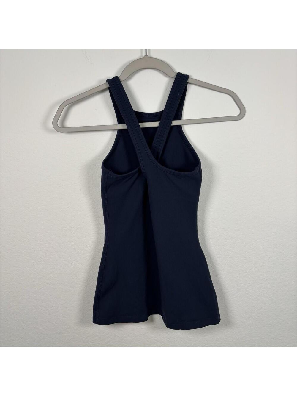 Beyond Yoga Under Lock & Keyhole Tank Top XS Navy Built in Shelf Bra Crisscross - Picture 2 of 7